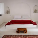 Sikelia Elegant *