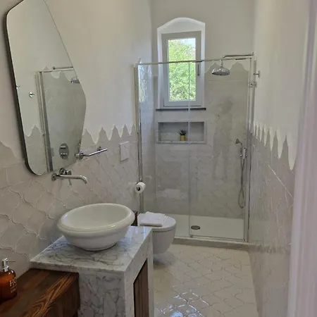 Sikelia Elegant Daire *