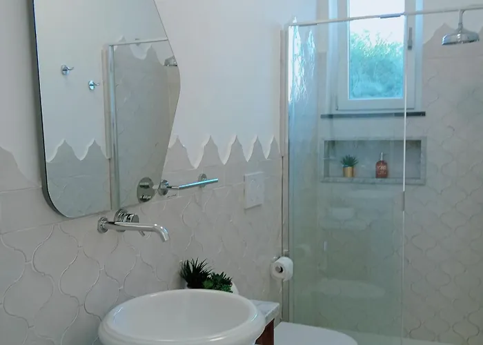 Sikelia Elegant * ليباري