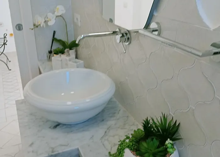 شقة Sikelia Elegant ليباري