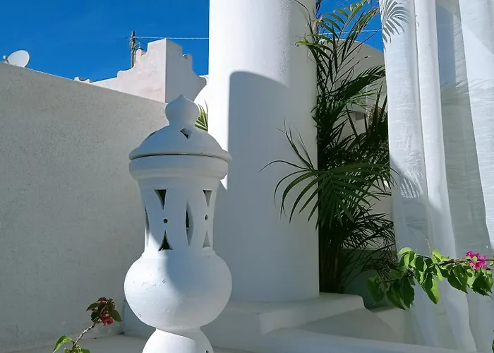 Sikelia Elegant ليباري