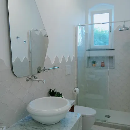 Sikelia Elegant * ليباري