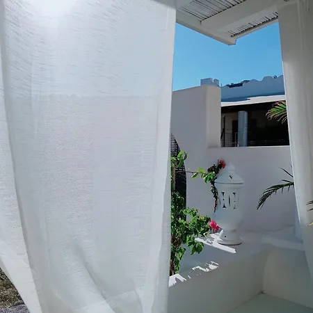 Sikelia Elegant شقة