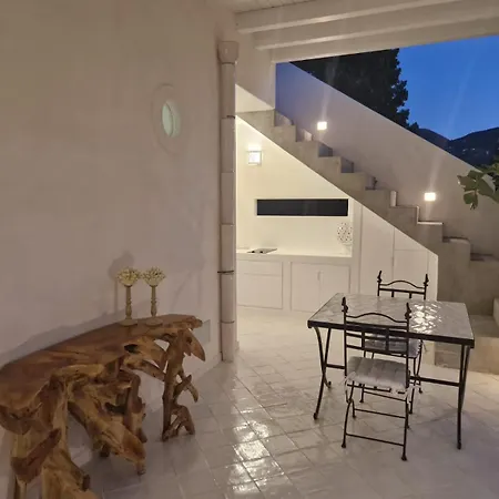 Sikelia Elegant ليباري